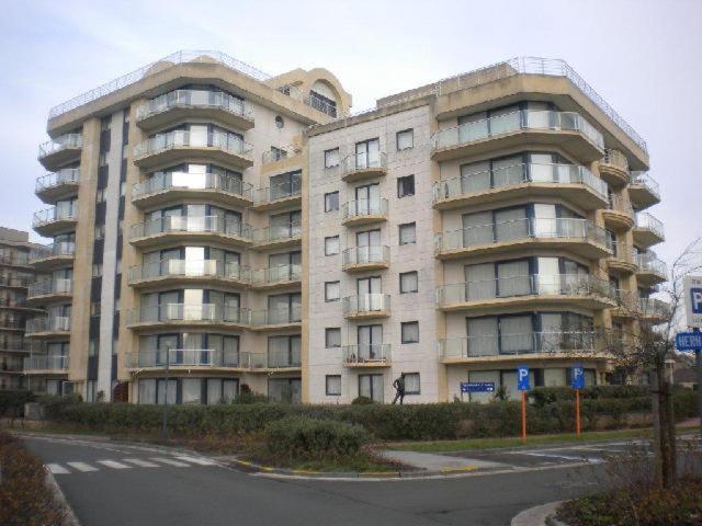 Residente Topaze De Panne Gem 1 Slpk App Luxe Afw & Ruime Parking Incl Exterior foto